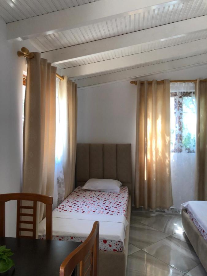 Vila Eriseld Ksamil Luaran gambar